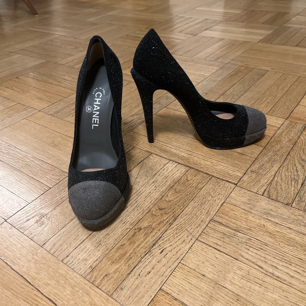 Black sparkly Chanel pumps. Barely worn and super cute! Size 39 1/2